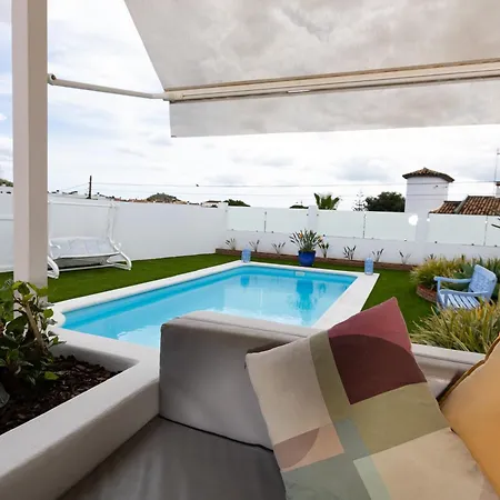 Casa Noah, Con Piscina Privada Дом отдыха Малага
